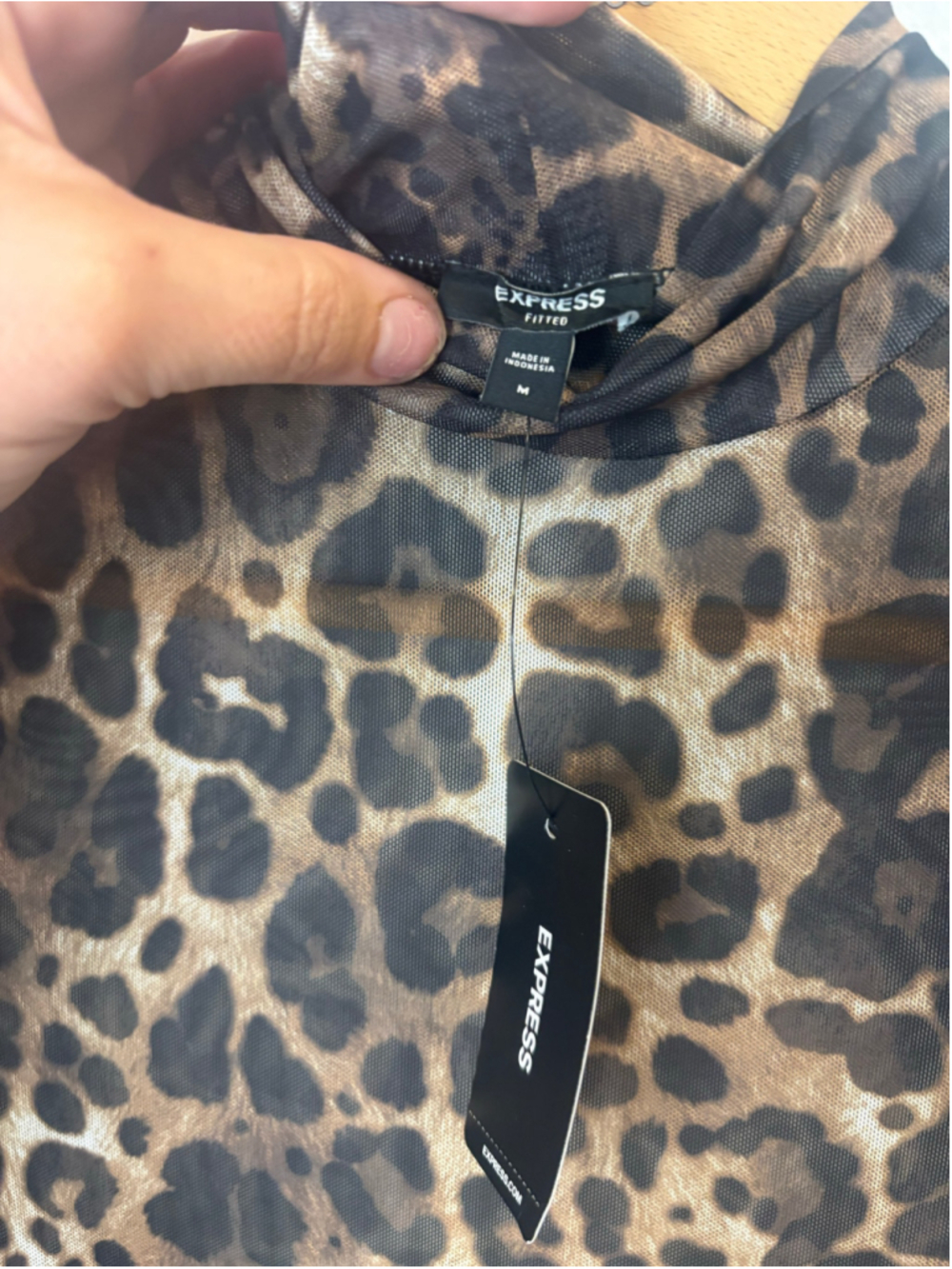 Express NWT Leopard Print Mesh Mock Neck Long Sleeve Bodysuit - Sheer Top M - Picture 6 of 6
